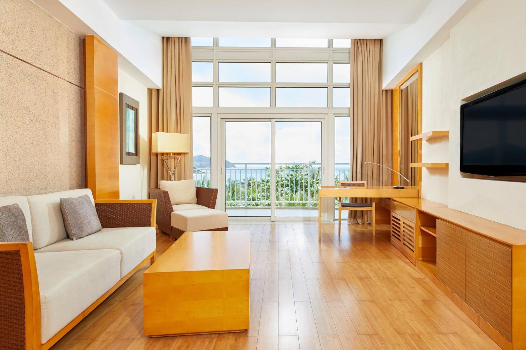 Four Points By Sheraton Shenzhou Peninsula Resort Wanning Exteriör bild