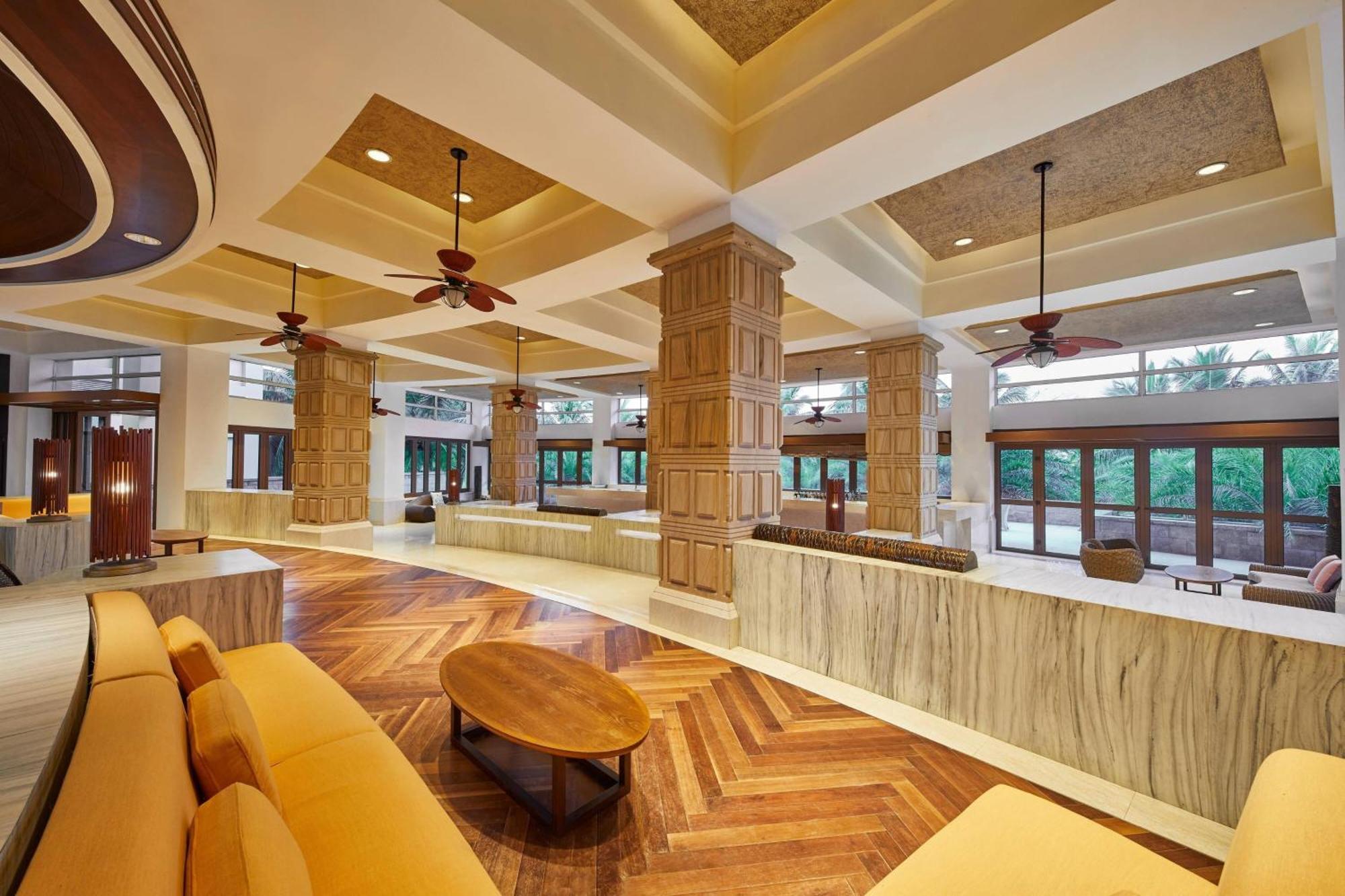 Four Points By Sheraton Shenzhou Peninsula Resort Wanning Exteriör bild
