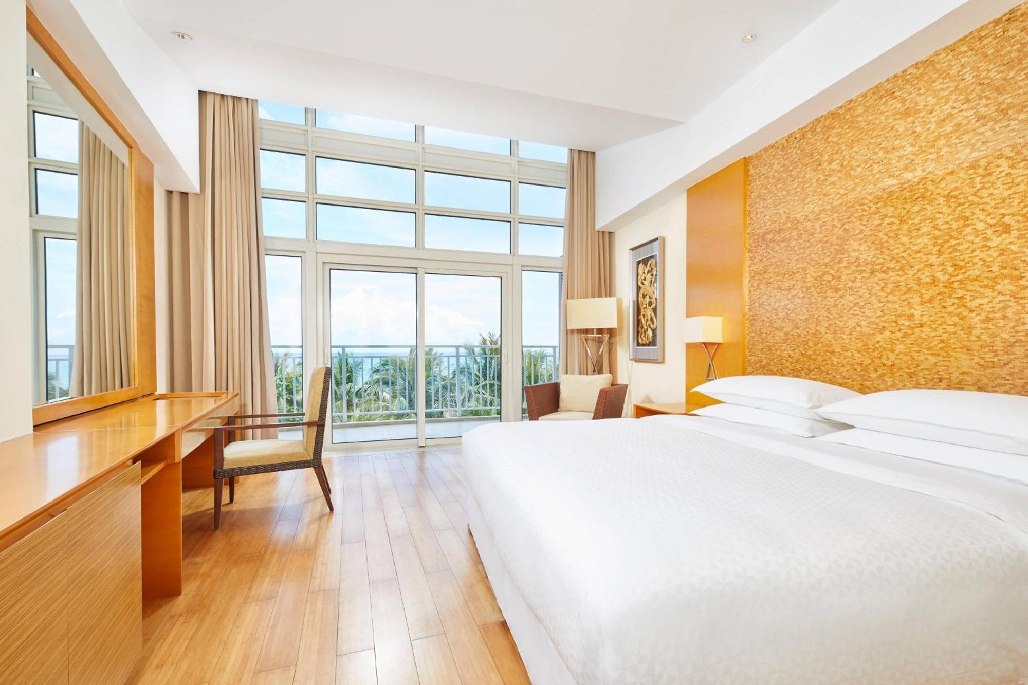 Four Points By Sheraton Shenzhou Peninsula Resort Wanning Exteriör bild