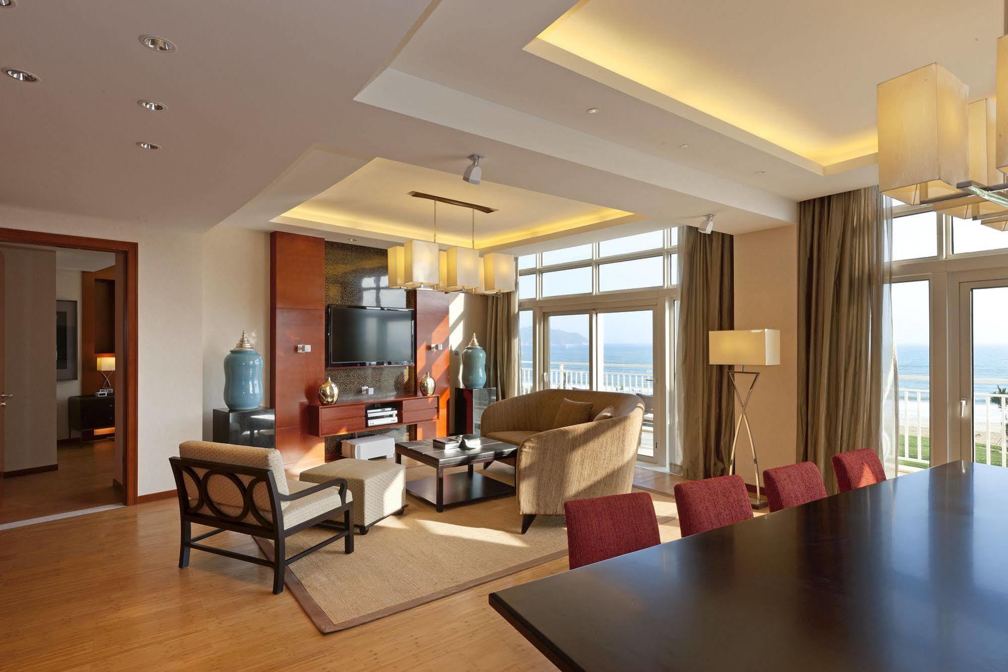 Four Points By Sheraton Shenzhou Peninsula Resort Wanning Exteriör bild