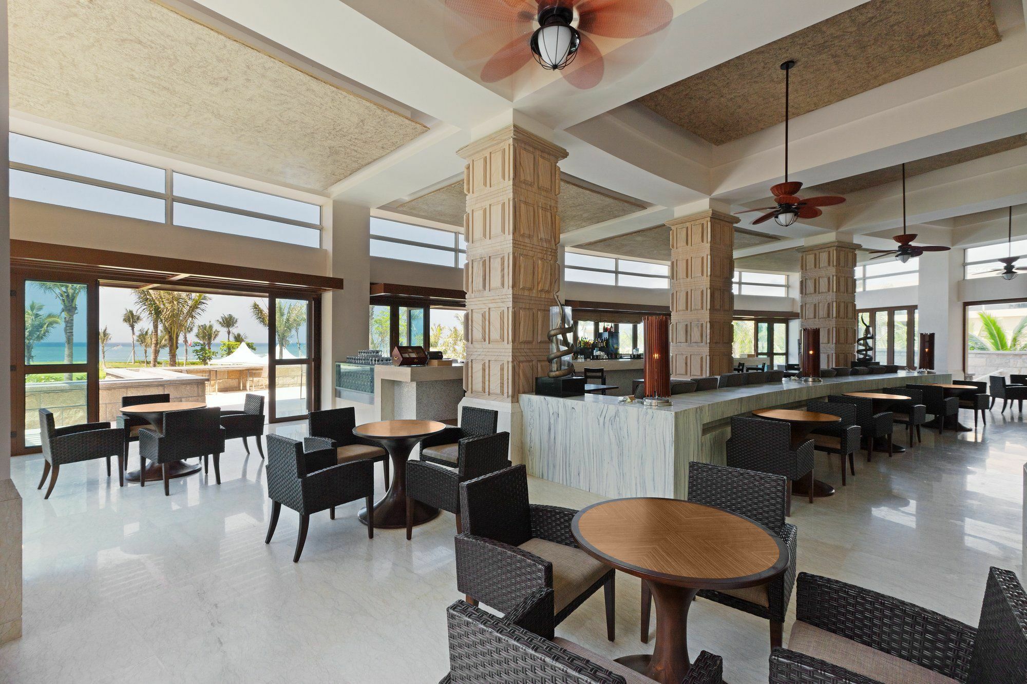 Four Points By Sheraton Shenzhou Peninsula Resort Wanning Exteriör bild