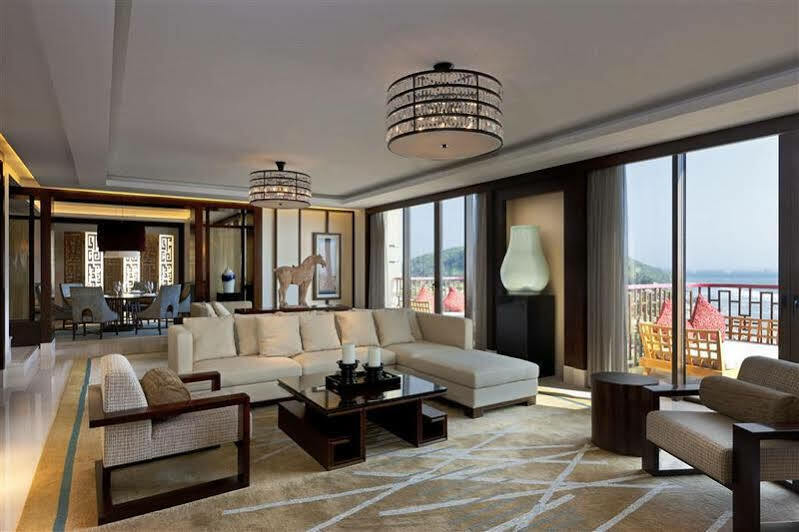 Four Points By Sheraton Shenzhou Peninsula Resort Wanning Exteriör bild