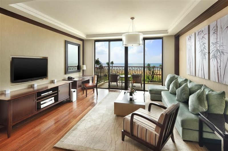 Four Points By Sheraton Shenzhou Peninsula Resort Wanning Exteriör bild